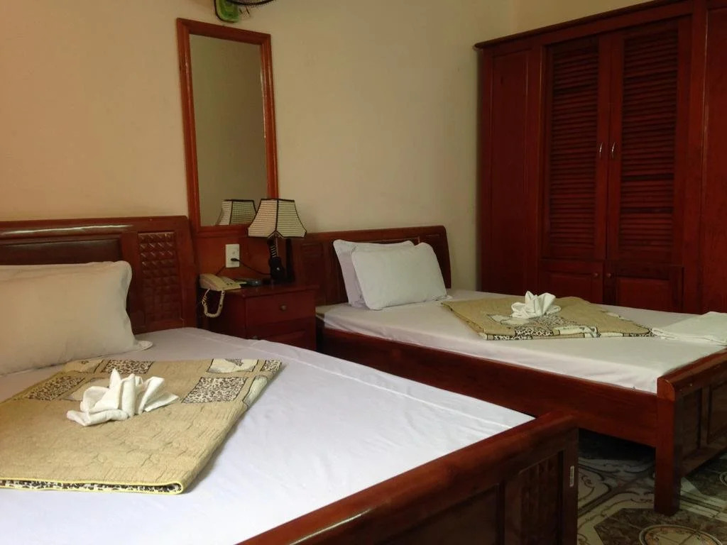 Don Hien 2 Hotel