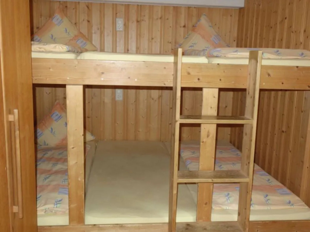 Schwizis Holiday Apartments 28480