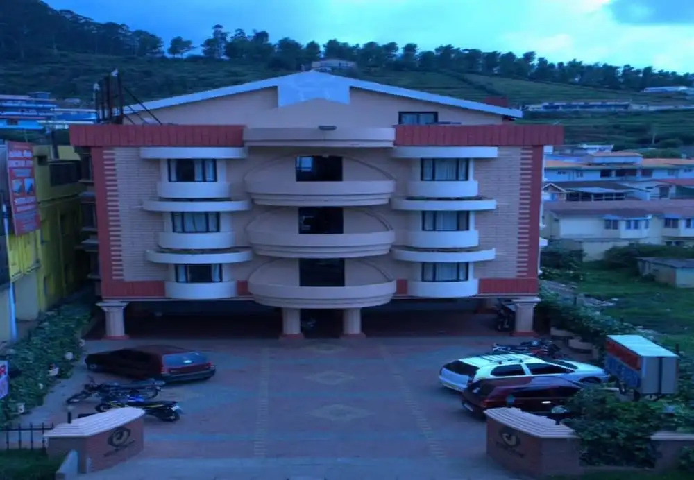 Hotel Blue Bird by OYO Rooms