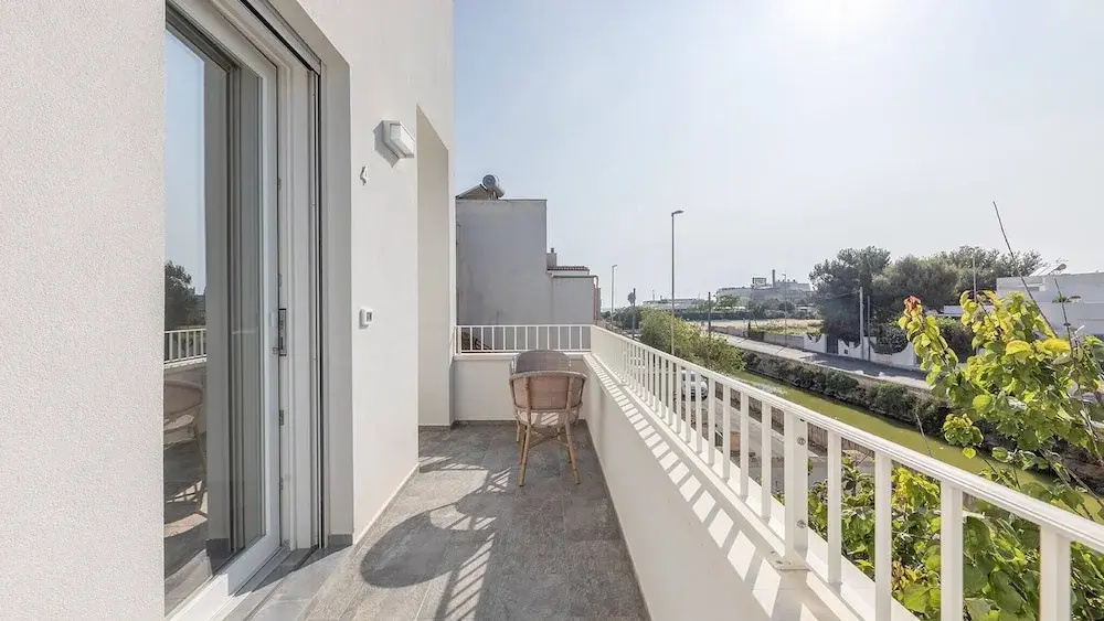 Sole Apartment 4 - Holiday in Torre San Giovanni
