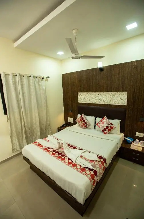 Hotel J D Residency