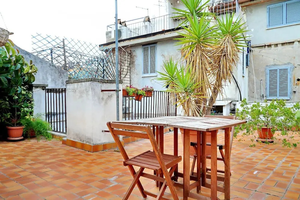 Monti Bright Apartment