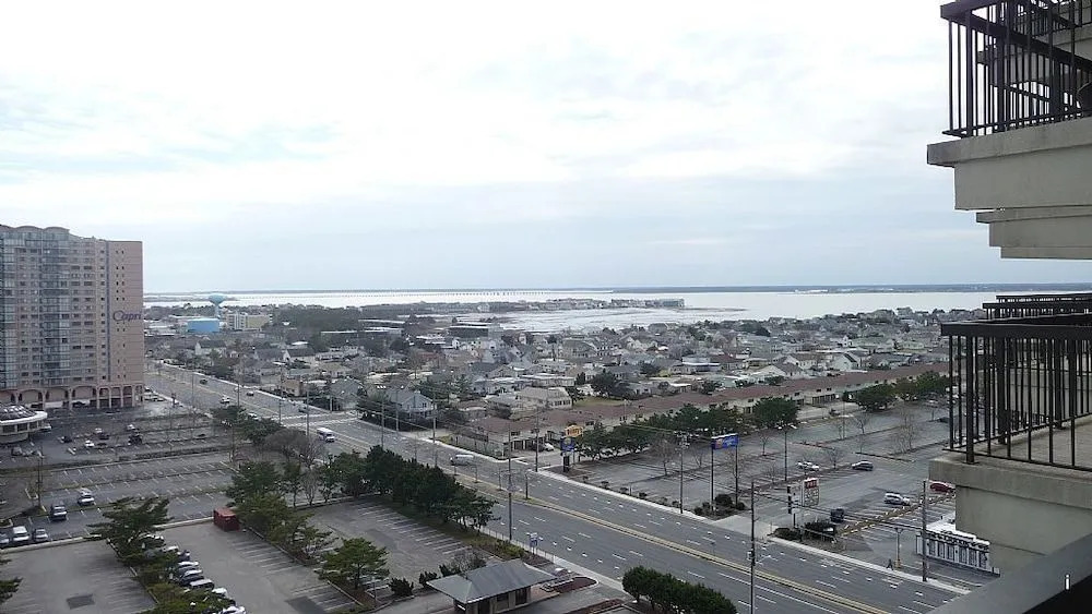 Sea Watch 1417 - 2 Br Condo