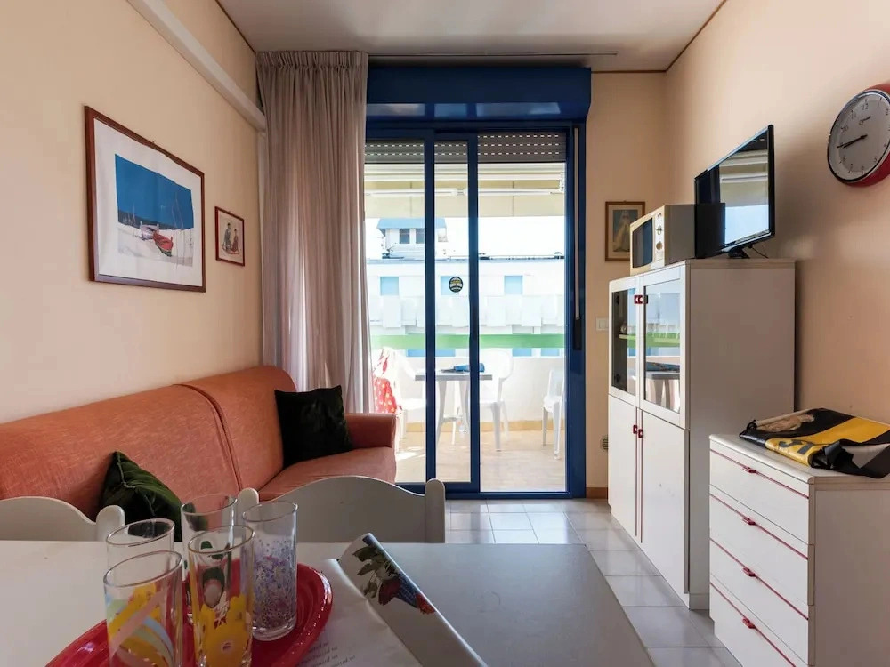 Cozy Apartment With a Balcony With sea Side View