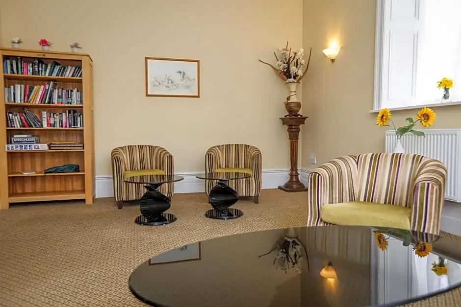The Grove Hotel