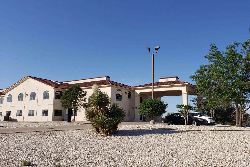 Travelodge by Wyndham Carlsbad NM
