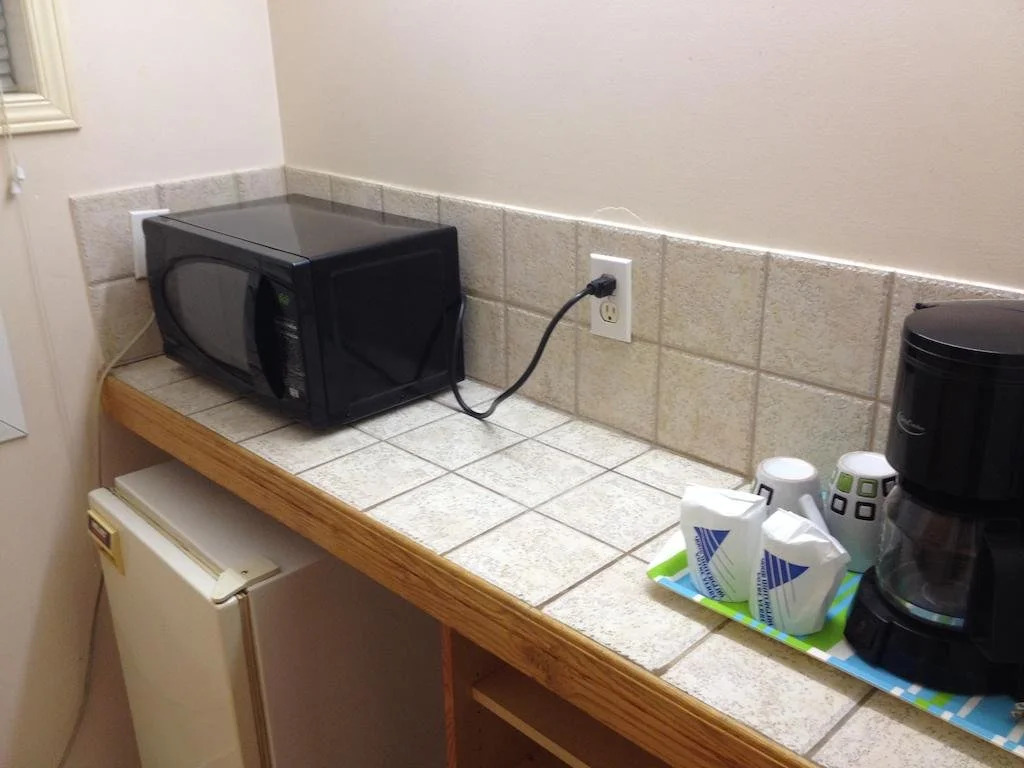 Airport Motel