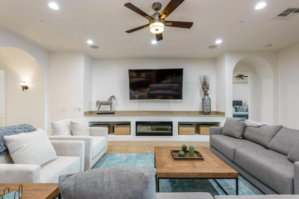 Casa Cielo 6 Bedroom Home by Redawning