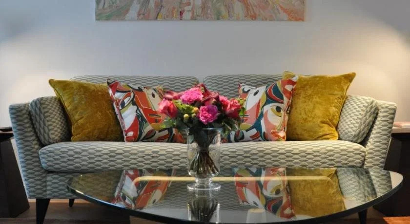 Raphael Suites