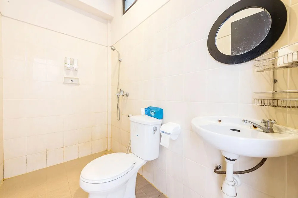 Airy Legian Gang Bendesa 4 Kuta Bali