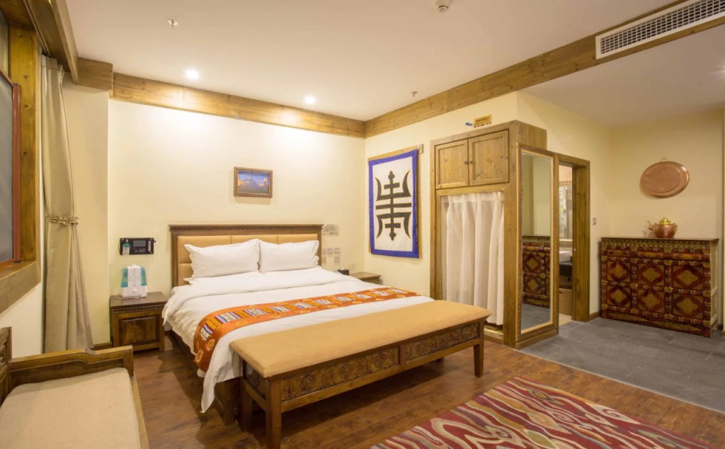 Tibet Shellong Manor Hotel