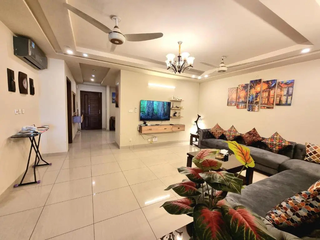 Executive 3 Bedrooms Apartment In Bahria Town