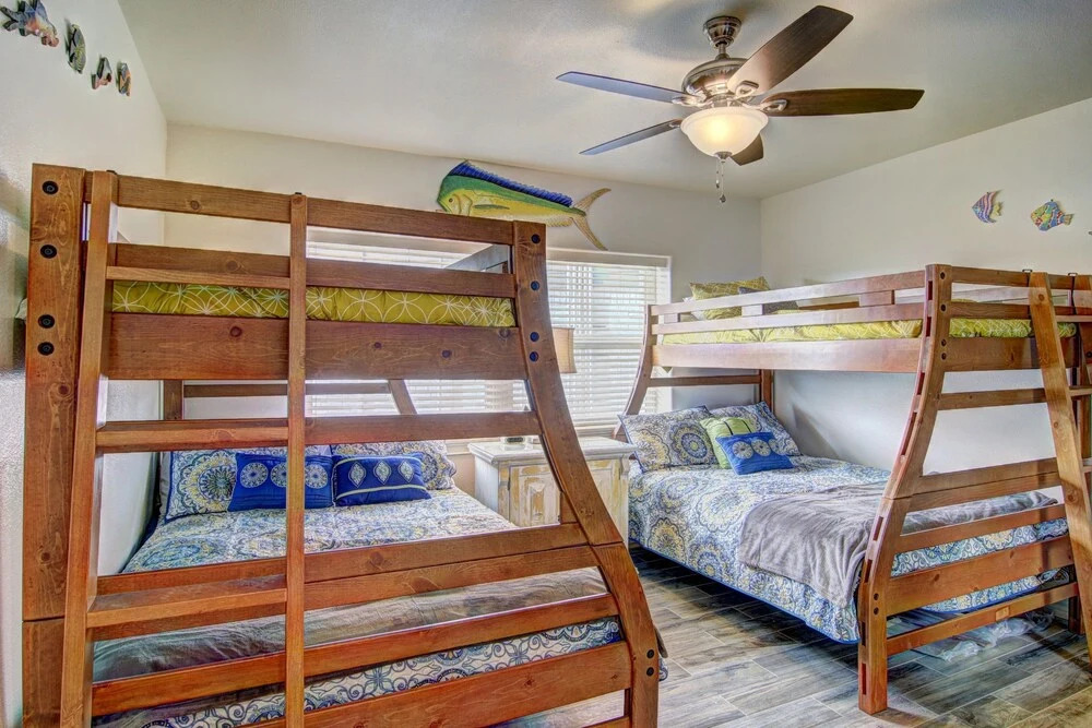 Buena Vista 3 Bedroom Condo by RedAwning