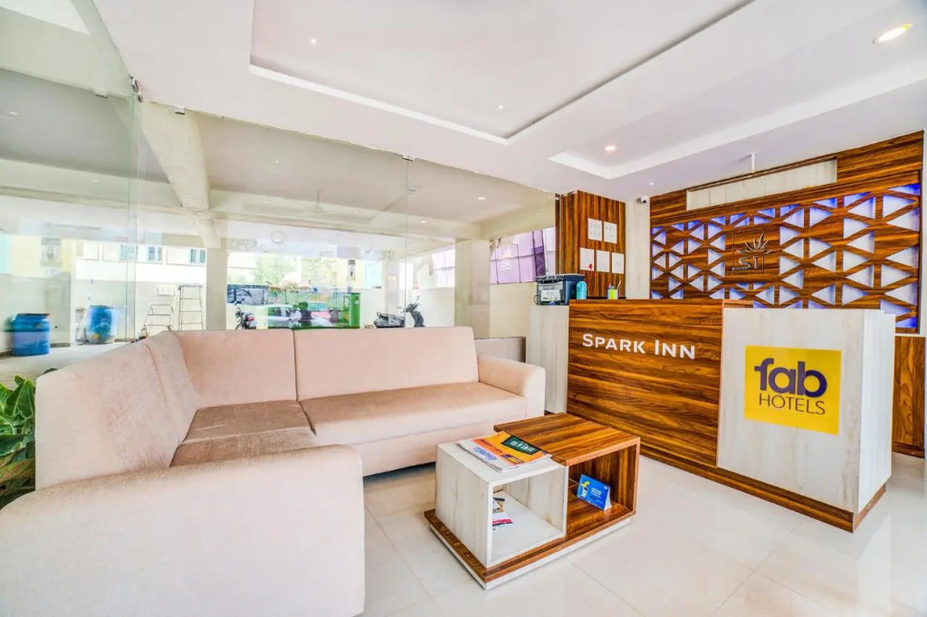 FabHotel Spark Inn