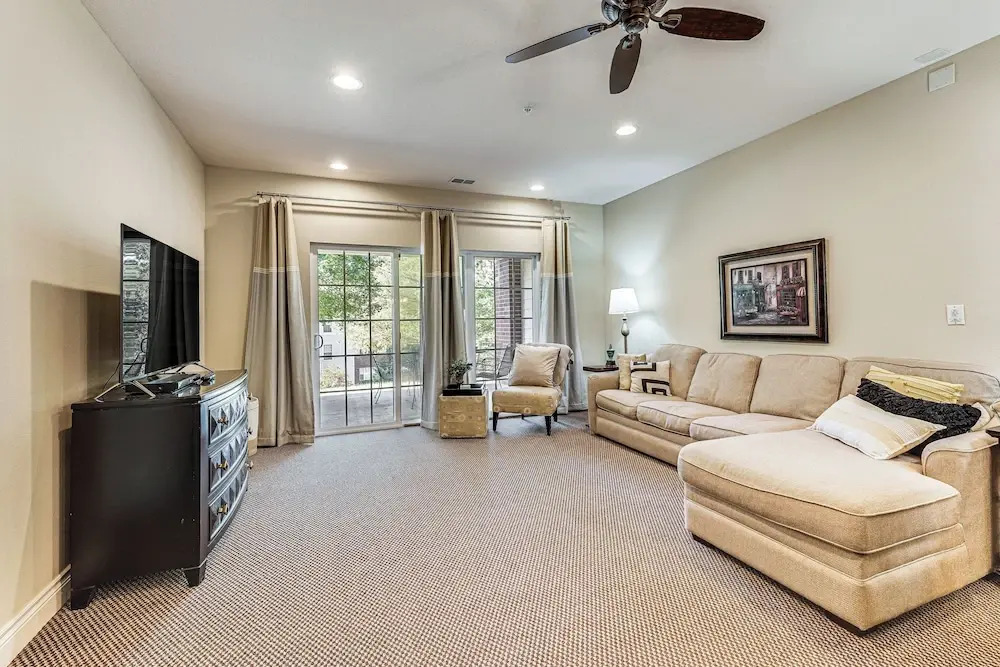 Quiet Condo w/ Patio: 3 Mi to Dtwn Branson!