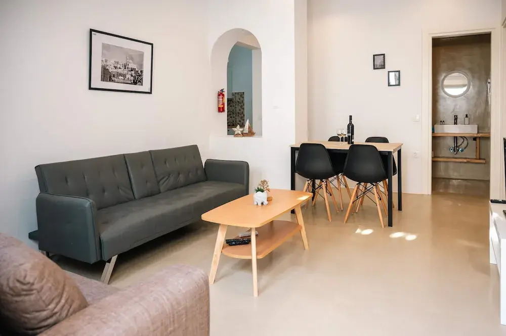 Assyr Getaway - Santorini Cozy Cycladic Retreat