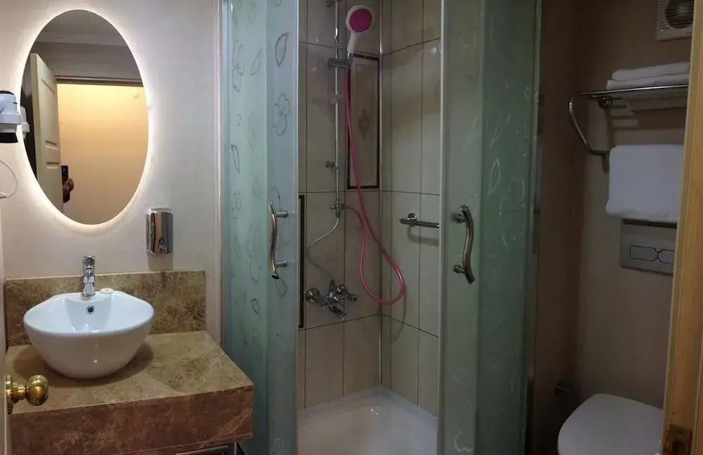 Artan Hotel