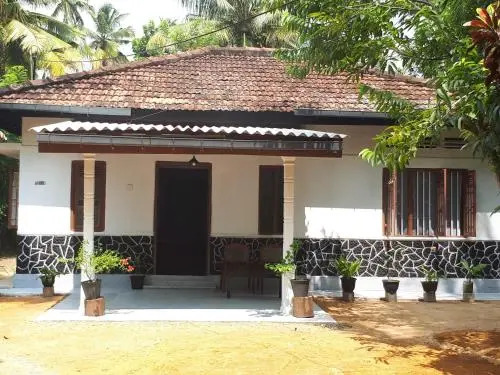 New Sam Tourist Inn