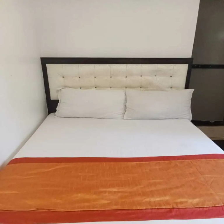 Hotel Borivali Executive - Near Borivali Railway Station