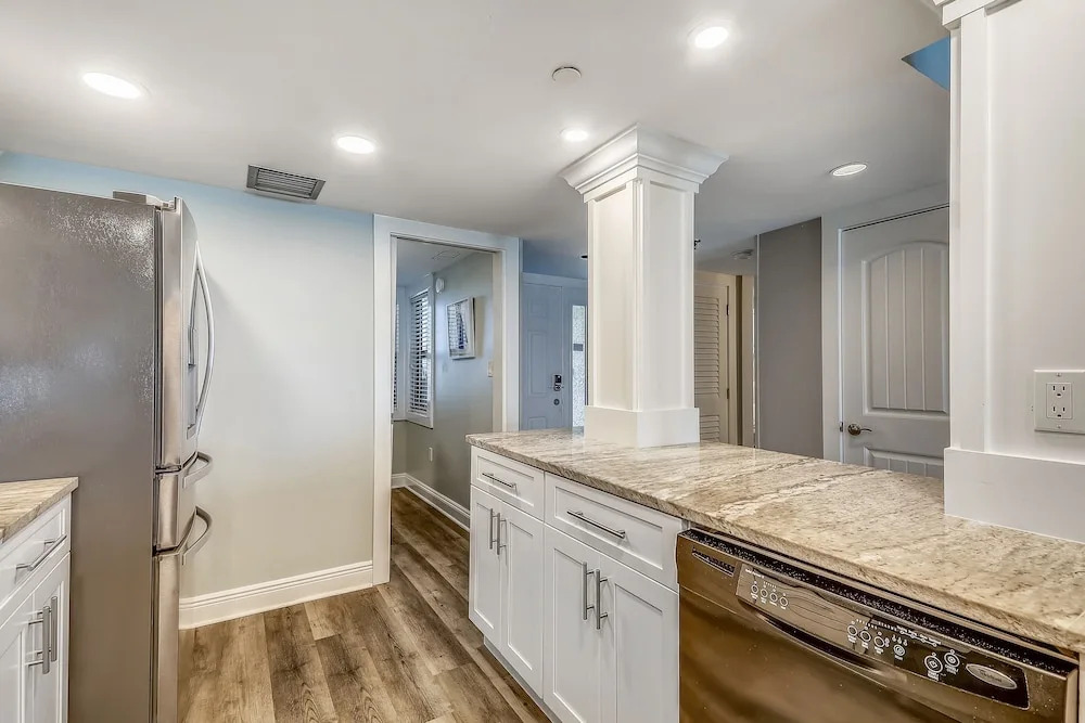 Inlet Reef 307 3 Bedroom Condo by RedAwning