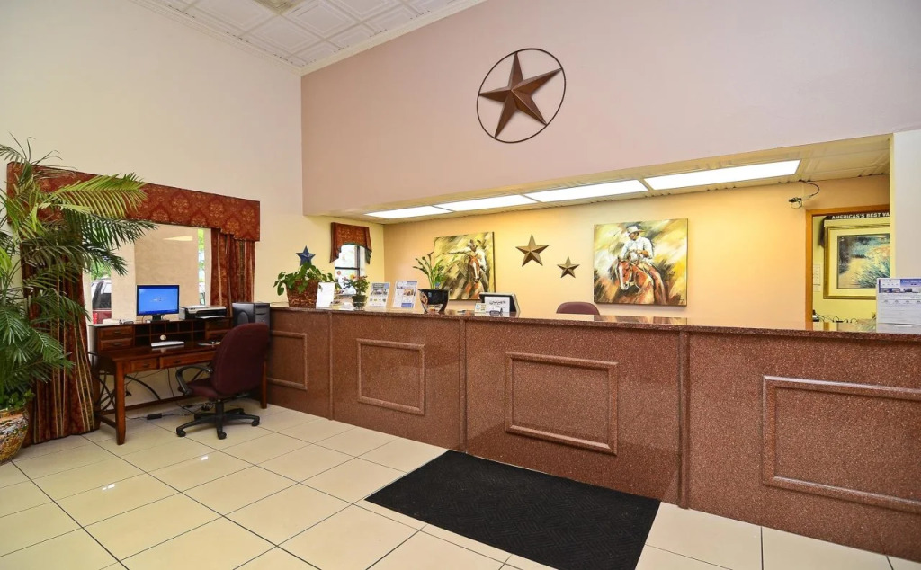 American Inn-Sealy