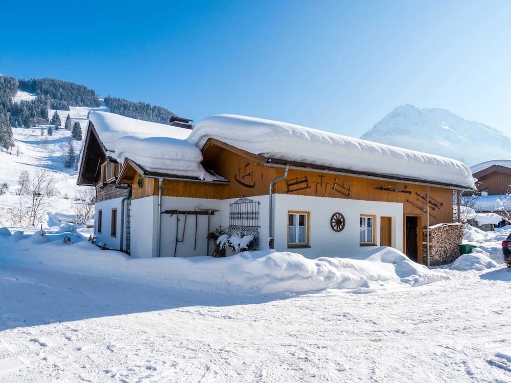 Lovely Apartment in Kleinarl near Ski Area