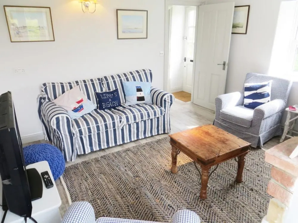 Island Houseunique Situation With Harbour Views