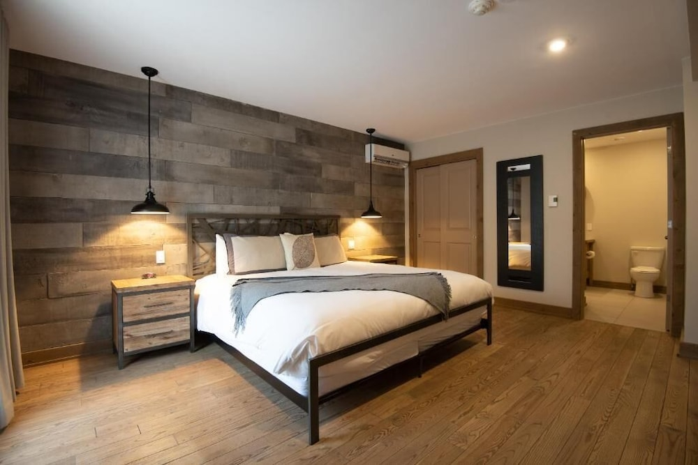 Hotel "Le Suisse"