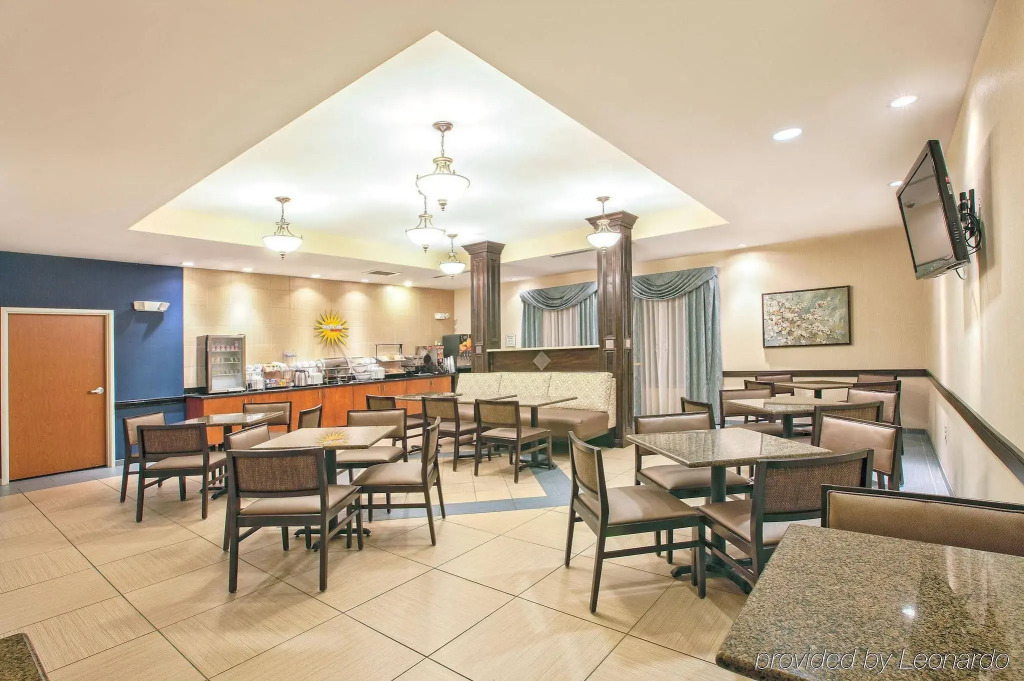 Spark by Hilton Plainfield Indianapolis Airport