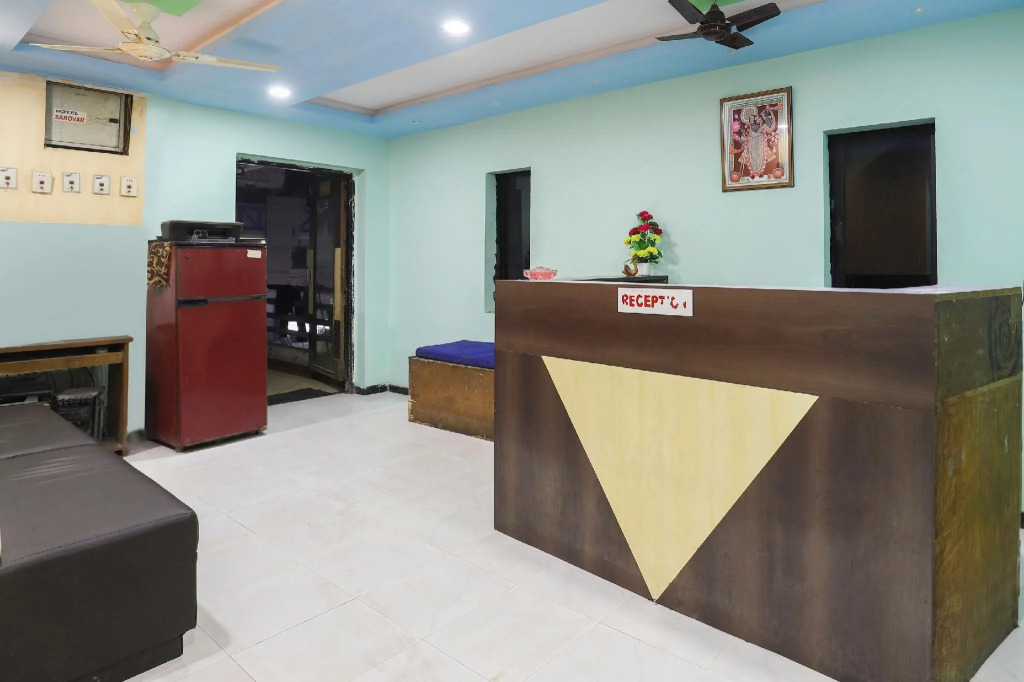 SPOT ON 66277 Hotel Sarovar Guest House