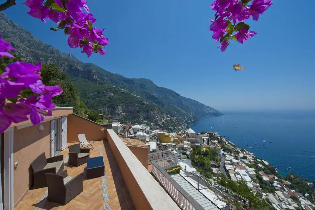 Casa Mastro Apartments