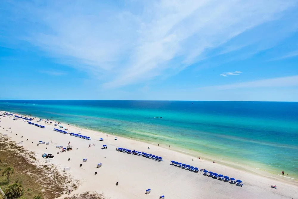 Long Beach Resort 4-1101