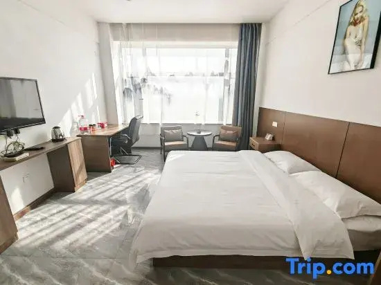 Yiyuan Hotel (Lingqiu Station)