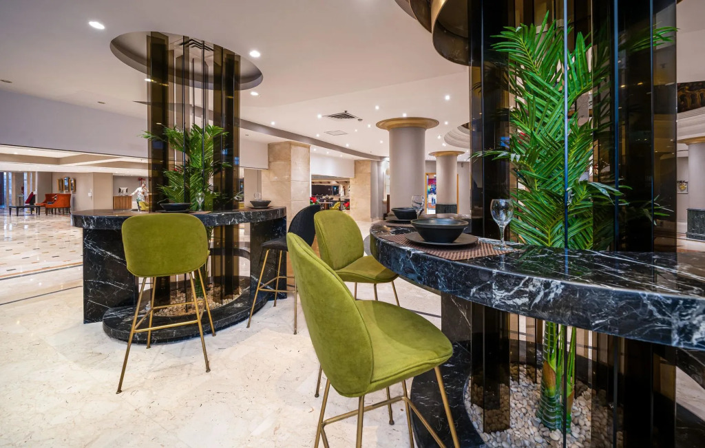 Отель Pyramisa Suites Hotel Cairo