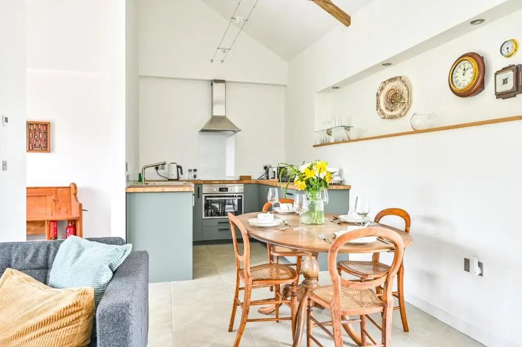 Cosy Rural Barn with Private Garden & Forest - The Cart Barn