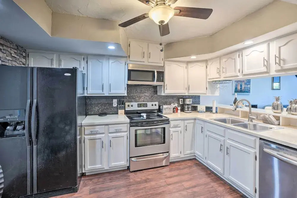 Waterside New Port Richey Condo w/ Pool Access!