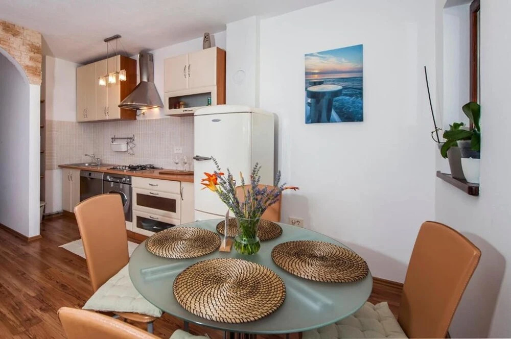 Apartment Thalassa