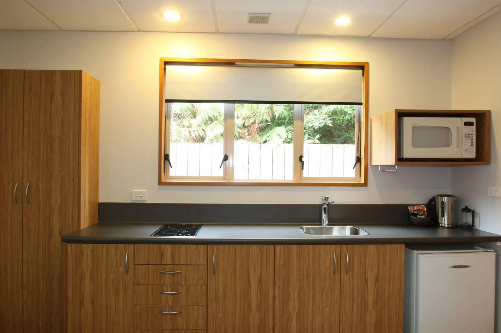 Amross Motel