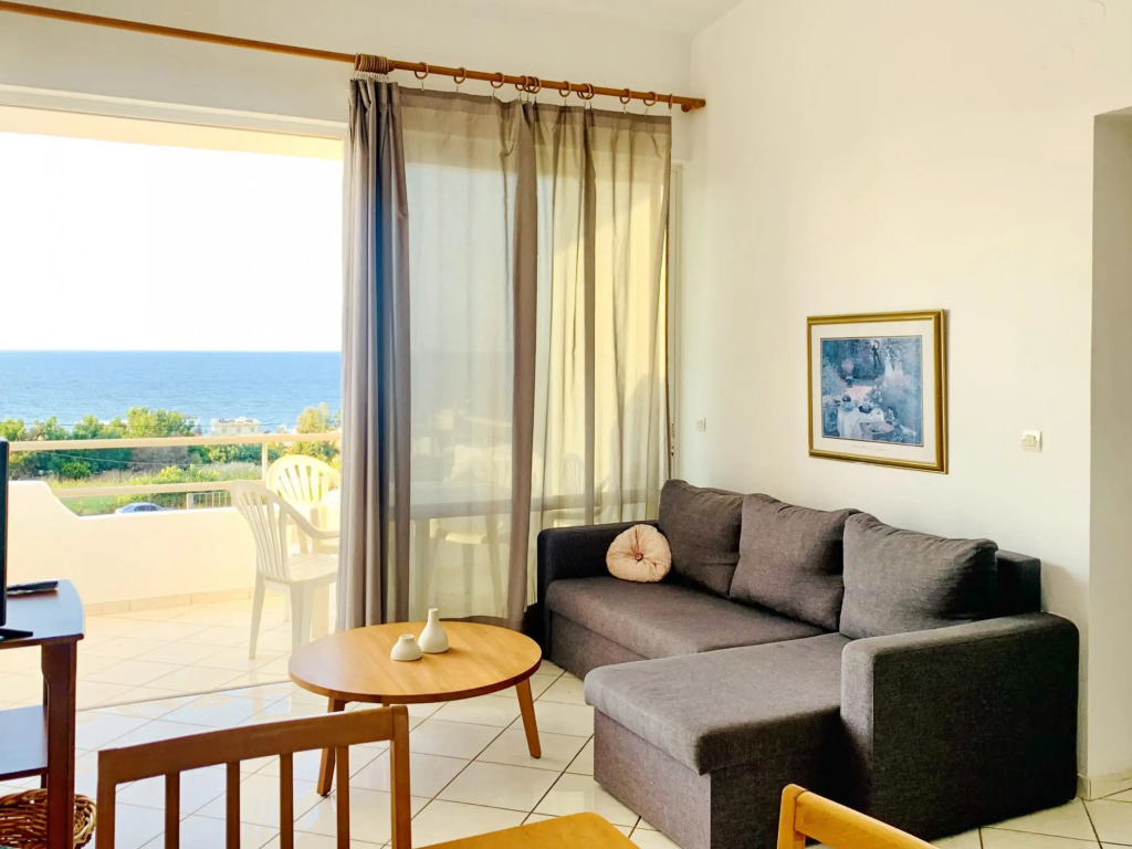 Rouladina Apt 5 in Stalos