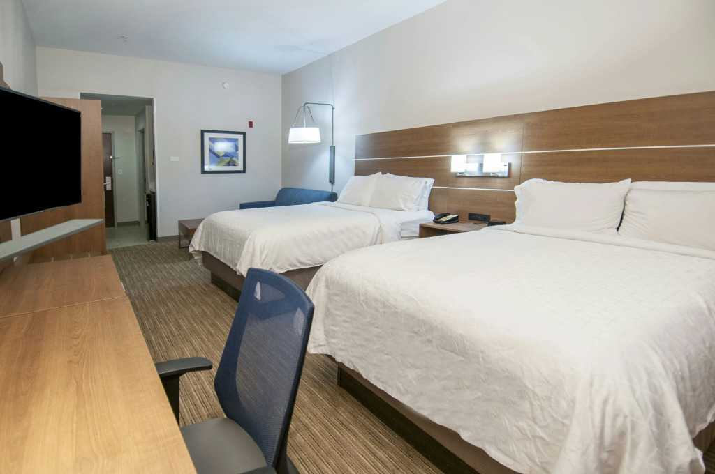 Holiday Inn Express Hotel & Suites Biloxi- Ocean Springs by IHG