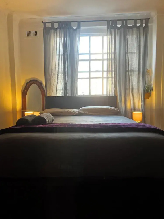 Marble Arch Chic Apartment With Air Conditioner