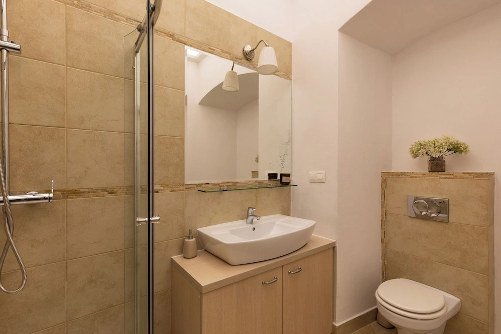 Old Town św Jana by Downtown Apartments