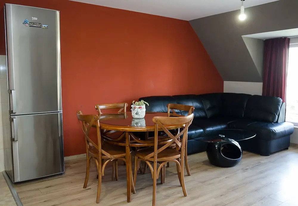 FM Premium 1-BDR Apartment with Parking Spot