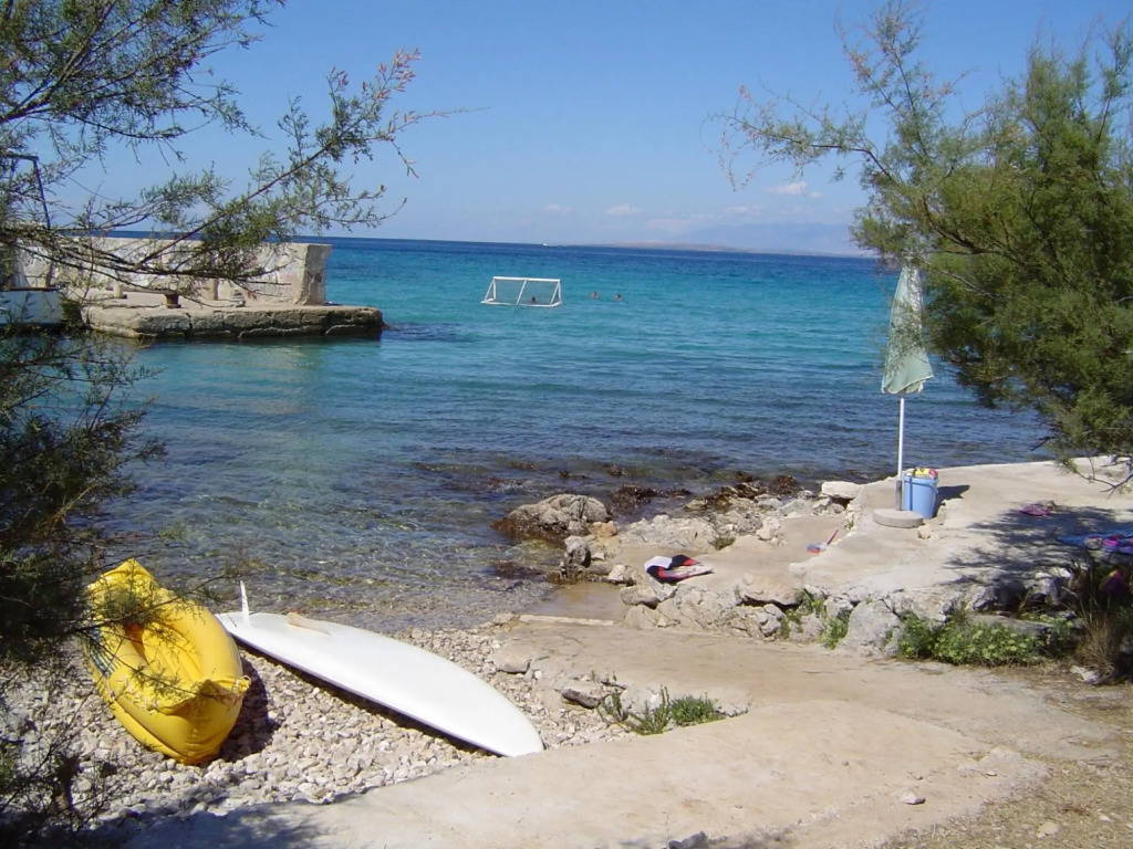 Igi - in the Beach Camp - A1 Porat
