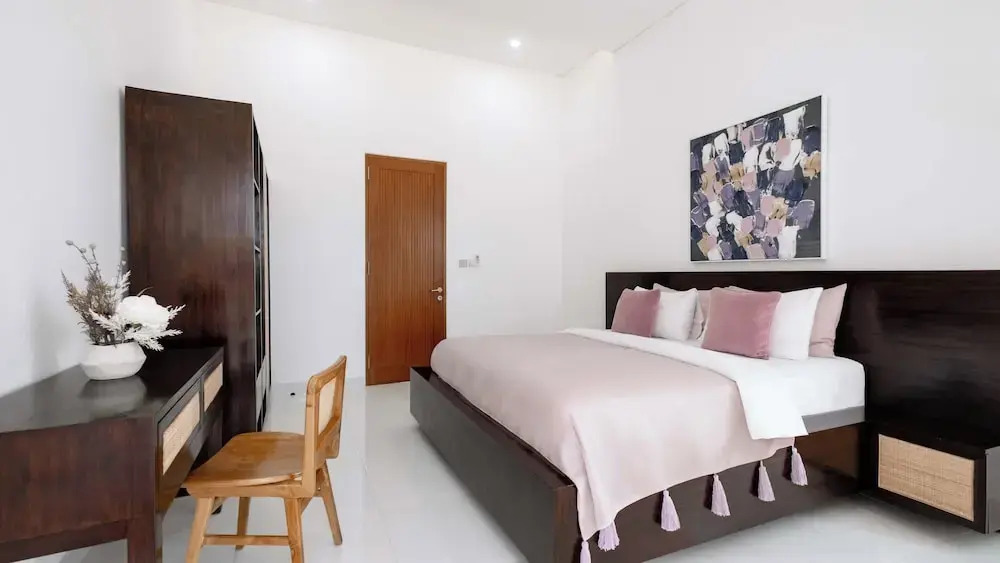 Villa Latima by Villa Finder