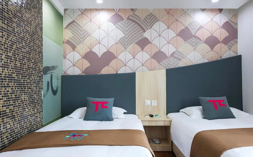 Pai Hotel Hangzhou Xiasha University South Wenhai Subway Station