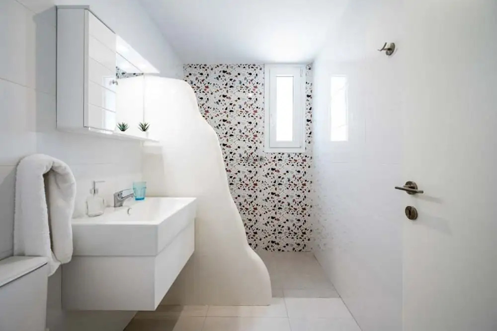Xenos Villa 6 with a Private pool near the sea