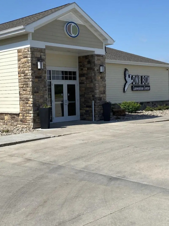 Cobblestone Hotel & Suites - Broken Bow