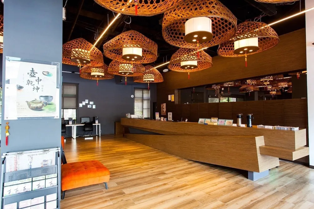 Huashe Hotel Chiayi Branch