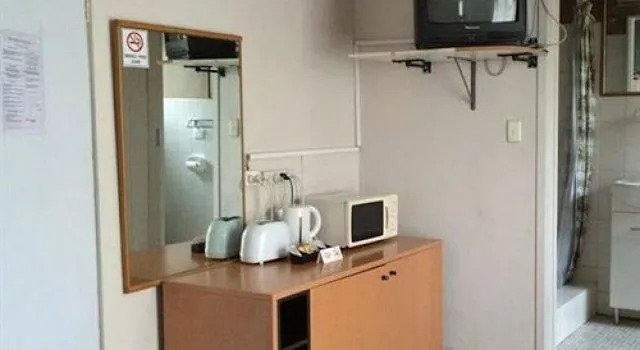 Elwood Sands Budget Motel